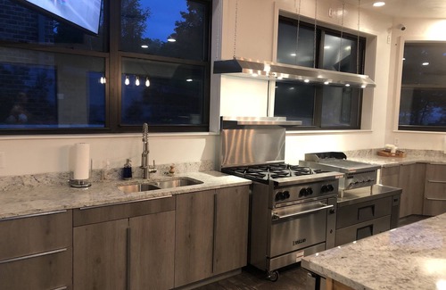 Newton Casa | NEW LISTING! Mansion on the Lake (8-Bedroom Home) with Pool by RedAwning