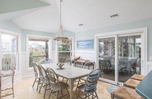 Duck Casa | New Listing Semi Ocean Front with Pool & Hot Tub