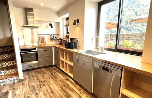 Allemond Casa | NEW -Luxe and spacious gite with view in Alpe d'Huez area *ski*hike*bike*