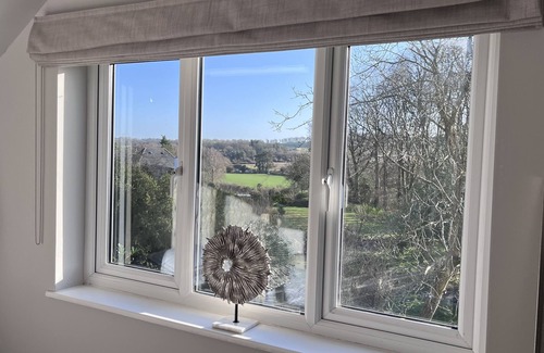 Twyford Apartamento | NEW Luxury 2 bed Cottage in the Historic City Winchester with private parking