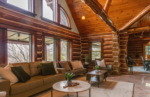 Millerton Casa | NEW! Meadow Ridge, Premier Retreat with Lake View!