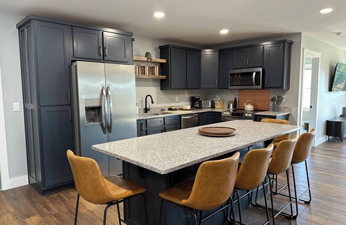 Trenton Cabaña | **NEW** Mountain & Sunset Views l Near Cloudland Canyon - Cloudland Cottage!