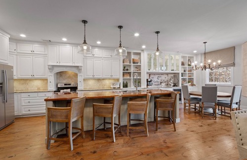 Wedowee Casa | New - Peaceful Lake House, Hot Tub & Private Dock!