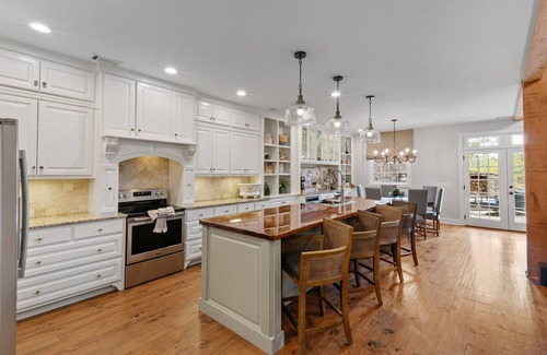 Wedowee Casa | New - Peaceful Lake House, Hot Tub & Private Dock!