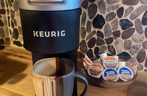 Albrightsville Casa | OTOÑO ESPECIAL Todo NUEVO Pocono Mountain Oasis 2. NUEVA bañera y área de juegos para 7 personas.