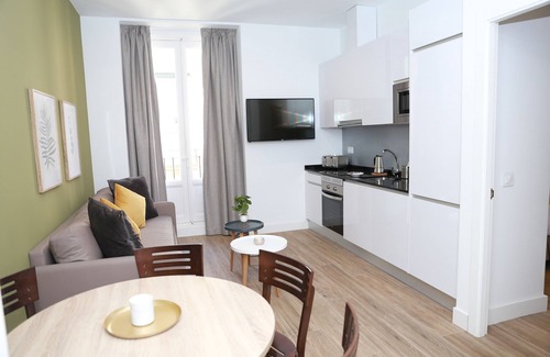 Sol Apartamento | New Point Madrid Opera