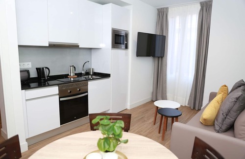 Sol Apartamento | New Point Madrid Opera