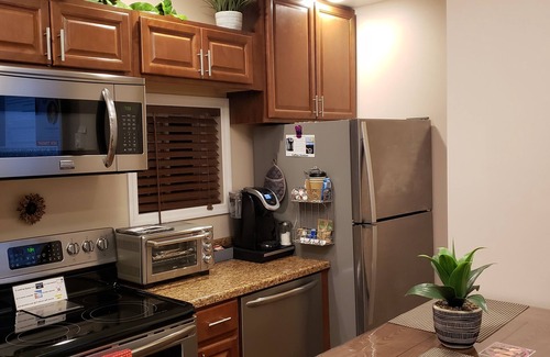 Albany Apartamento | NEW Queen Bed Modern Entire Apt!