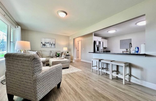 Trenton Casa | New remodel exquisite master suite Trenton, Ohio