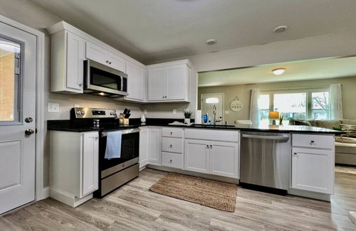 Trenton Casa | New remodel exquisite master suite Trenton, Ohio