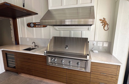 Kailua Casa | Local perfecto - pasos a la playa - piscina climatizada - AC - Contacte al propietario para conocer las tarifas