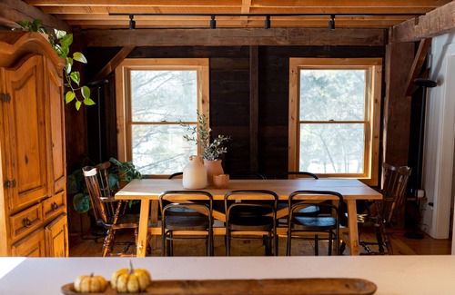 Margaretville Otro | NEW Remodeled Farmhouse with Pond & Views