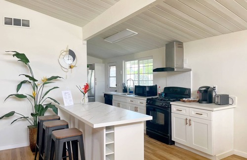 Walnut Valley Casa | New Renovated 3BD/2BA House(1K Mbps Wifi, Netflix,Pet-friendly)