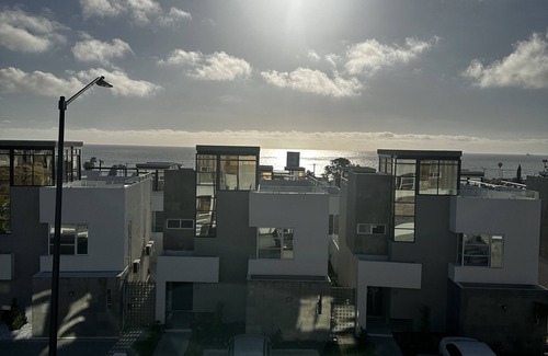 Rosarito Casa | New Rosarito Beach Private Getaway. Minutes from Downtown Rosarito. Family fun!