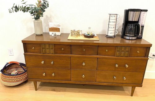 Bolivar Casa | NEW & SLEEPS 14! Spacious and modern home- located in the heart of Bolivar!