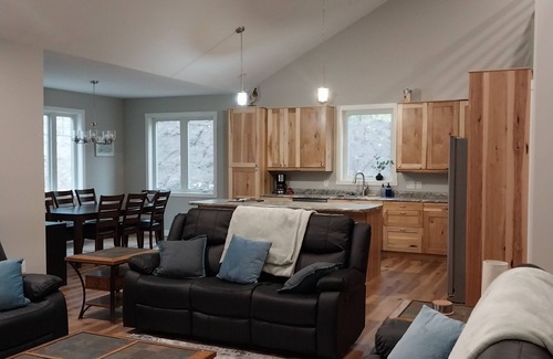 Hill City Casa | New spacious beautiful Home in enchanting Hill City!