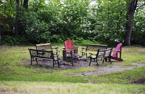 Dongola Chalet De Esquí | New Spacious Lakefront Family Cottage w/BBQ & Toys