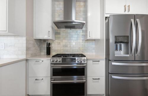 New Suburb Beautiful Casa | NEW Sunset Serenity - South Tampa Home with Pool