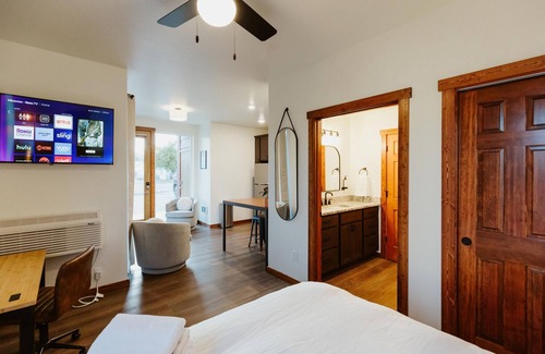 Kalispell Apartamento | New Walkable Queen Studio w Kitchen