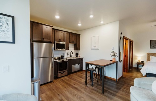 Kalispell Apartamento | New Walkable Queen Studio w Kitchen