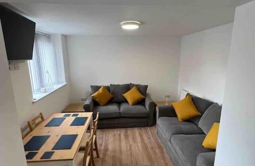 Leek Apartamento | Newly built 2 bed flat in the heart of Leek