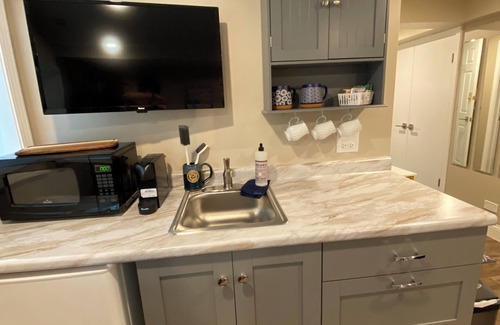 Oak Park Apartamento | Newly Built, Bright Garden Studio in Oak Park.