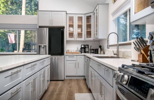 Alta Condominio | Newly Built Luxury Villa in the Sierra Mountains