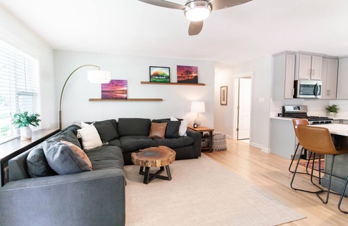 Little Rock Casa | Newly Remodeled Home on the Arkansas River - 3 miles from Airport