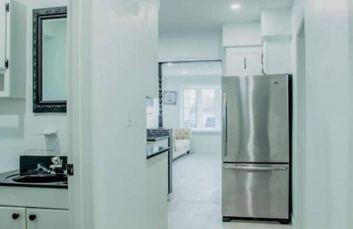 East Windsor Casa | Newly Renovated 3 Bedroom Home in East Windsor