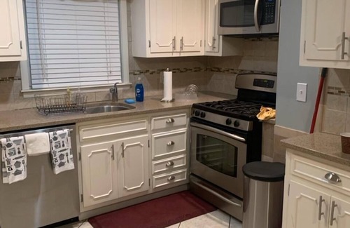 West Orange Casa | Newly renovated 5 bedroom house!