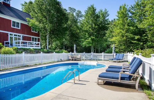 Warren Casa | NEWLY RENOVATED EAST WARREN LUXURY FARMHOUSE