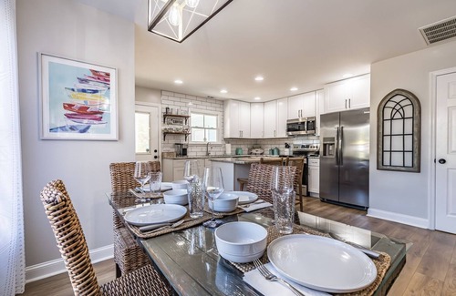 Mossy Oaks Casa | Newly Renovated listing! Cottage on Broad