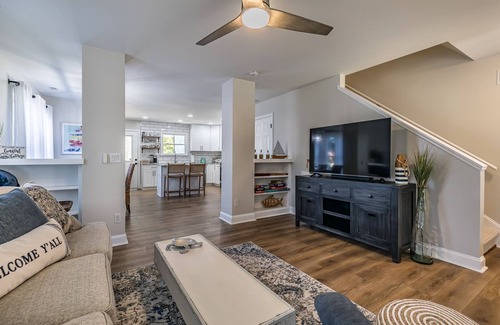 Mossy Oaks Casa | Newly Renovated listing! Cottage on Broad