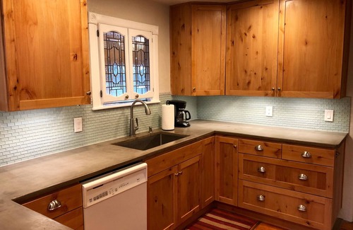 Sandia Knolls Casa | CASA DE MONTAÑA PRIVADA RECIENTEMENTE RENOVADA CON TINA CALIENTE