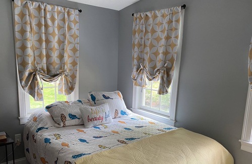 Silver Beach Cabaña | Newly renovated 3-bedroom North Falmouth cottage sleeps 8