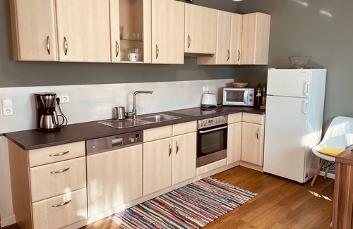 Aue Apartamento | Newly renovated with south-facing balcony - large bathroom and large dining area - 65 sqm