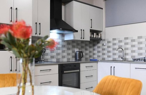 Menlo Park Apartamento | Next To Apartment Hotel