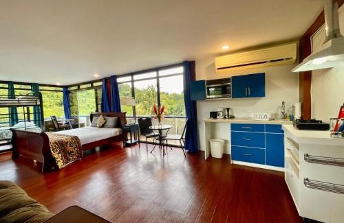 Koror Apartamento | Ngermid Oasis- 1BD, Beautiful Lodge, Amazing Views