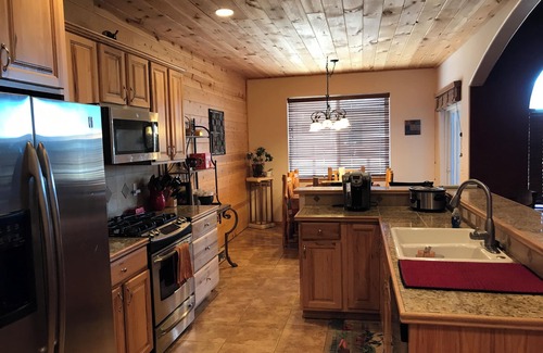 Pagosa Springs Cabina | Casa Hermosa, Acerca De Todo, 3 Recamara, 2 Banos, Terraza Cubierta, Jacuzzi,