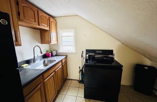 Providence Apartamento | Nice apartment near Whole Foods, Brown University, Miriam Hospital, Downtown