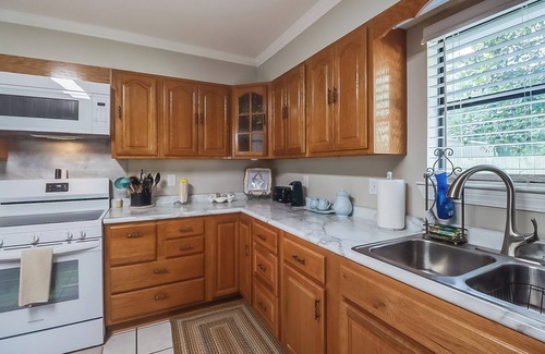 Mississippi City Casa | Nice Gulf Coast Home near Beach, Casinos, Downtown & Hwy 90 access!