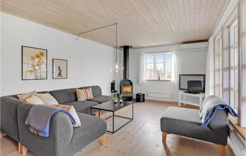 Flovt Strand Casa | Nice Home In Haderslev With Kitchen