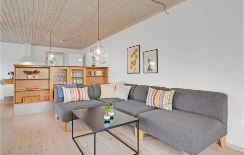 Flovt Strand Casa | Nice Home In Haderslev With Kitchen