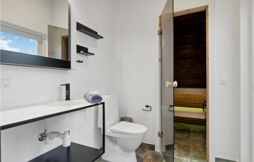 Nørre Hurup Casa | Nice Home In Hadsund With Sauna