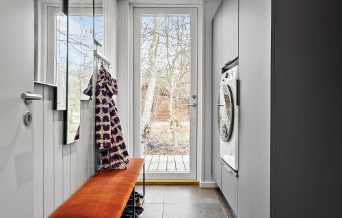 Helberskov Strand Casa | Nice Home In Hadsund With Wi-Fi