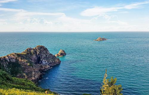 Loguivy Casa | Nice Home In Ploubazlanec With Kitchen