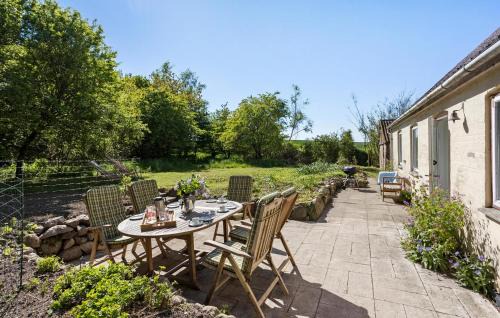 Emmerbølle Casa | Nice Home In Tranekær With Kitchen