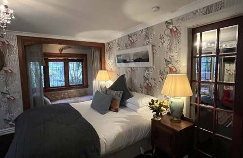 New Plymouth Cabina | Nice Hotel