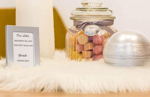 Mauschbach Apartamento | Bonito y moderno apartamento con terraza cerca del Fashion Outlet Zweibrücken