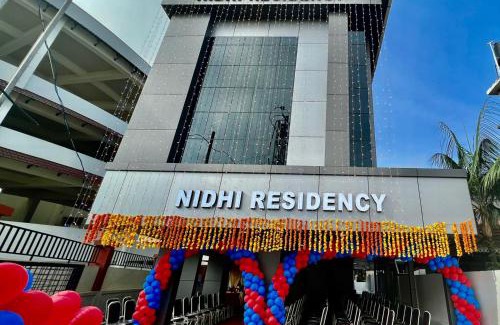 Kuppaayil Hotel | NIDHI RESIDENCY